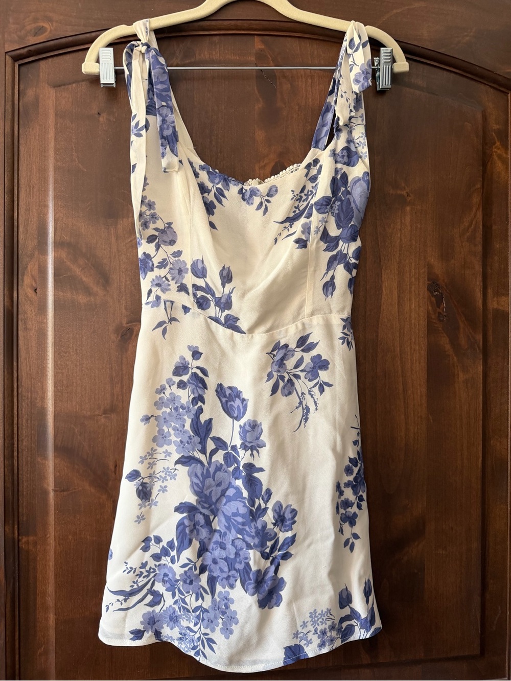 Reformation lilac & Cream Mini Dress with Blue Floral Print size 2.